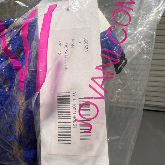 Gorgeous Jovani style 35052. Color is Royal/ Nude. Size 12. - Picture 4 of 8